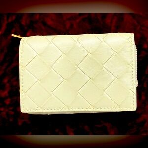 BOTTEGA VENETA Intrecciato Trifold Wallet in Yellow Lambskin Leather